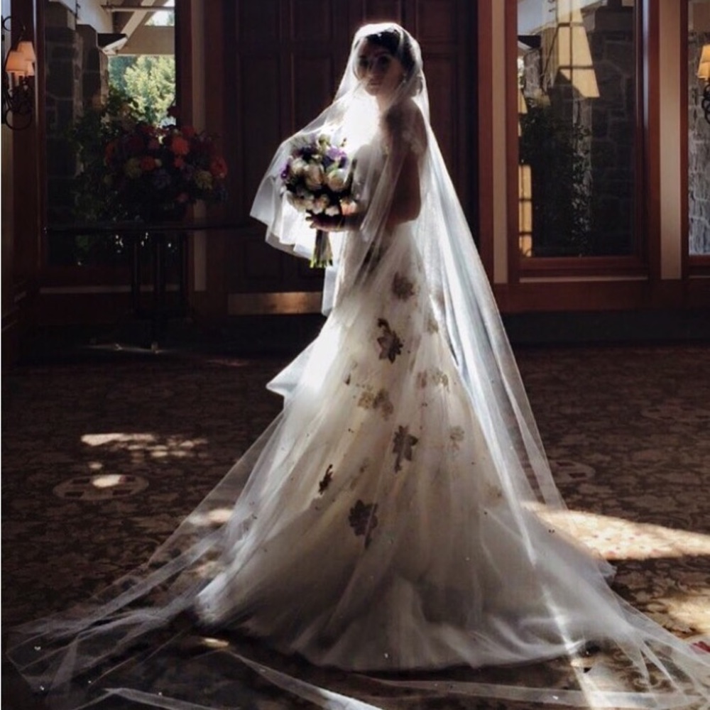 Monique lhuillier Esme Wedding Dress